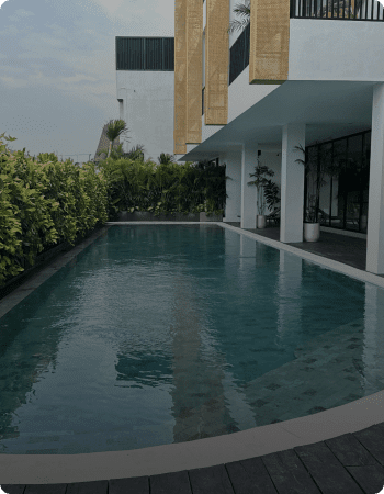 Доступ к большому
бассейну и террасе